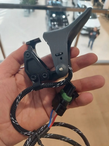 Машинка газа для Axis 850 и Matryx 2021-2024