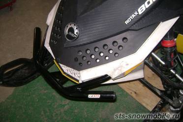 Передний бампер для снегохода Ski-doo (толстостенная труба АМГ5) артикул STSПБс015